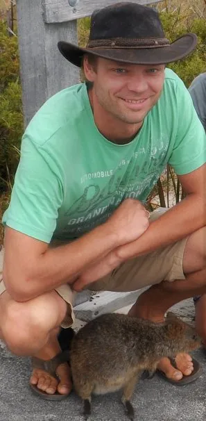 Andreas Fell with a quokka